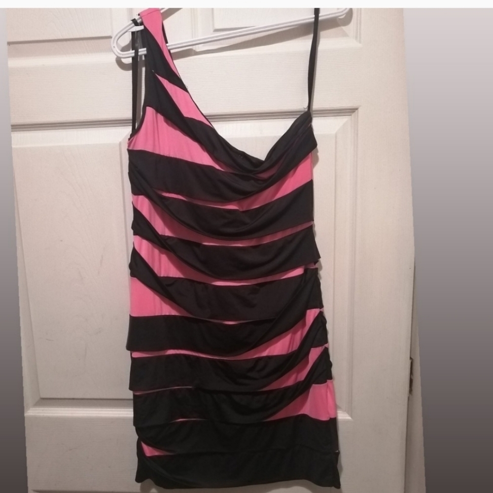 ONE SHOULDER DRESS - Picture 1 of 1